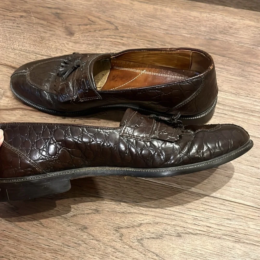 VERO CUOIO Donald J Pliner signature vintage leather tassel loafers, size 9.5